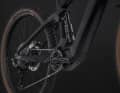 Nicht nur Hauptrahmen, auch Hinterbau und Dämpferanlenkung des Lightrider E3 Pro sind aus Carbon.