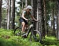 But off-road capability shouldn’t be neglected either. The luggage rack and mudguards can be removed for this purpose. We found out just how well it manages this balancing act in the BIKE test.