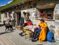 After a nice rest in the Alpe Chaschauna, the new flow hairpin bends simply go uphill again!