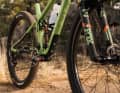 Alle Modelle kommen mit leichten Fox-Stepcast-Gabeln