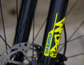 It’s not just the frame; the Suntour fork has also been given a special design.