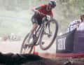 Ungewohnter Anblick: 32 Zoll in voller Worldcup-Action. Mathias Flückiger war auch auf den großen Walzen unterwegs, doch da zündeten sie nicht wirklich. Am Ende Platz 32. Naja, passend zur Laufradgröße immerhin.