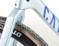 If you prefer a less integrated look, with the Inflite you can also route the cables along the outside of the frame.