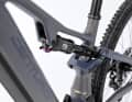 The broadly supported rear triangle is intended to contribute to riding performance and comfort.