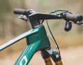In tune with the times: all cables and lines run from the handlebars through the headset into the inside of the frame.