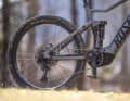 Noble, noble! Not only the main frame, but also the rear triangle is made of carbon fibre on all versions of the Root Miller+.