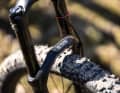 Rockshox' 35 is a classic choice for entry-level fullys. The Root Miller 1+ is equipped with the higher-quality Gold version.