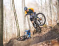 Even on hard hits, the HB916 doesn't bounce, but instead flutters smoothly and powerfully over large chunks.