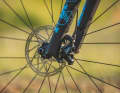 With the minimalist 160 mm brake discs on the front and rear wheels, Pivot makes no compromises when it comes to weight. However, we advise heavier riders to use 180 mm rotors, at least on the front wheel.