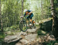 On the trail, the potential of the rigid rear really becomes apparent. Here the Nukeproof Scout 290 Race in action.