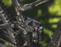 Der Fox Float X Performance Elite hat 150 mm Federweg, aber der Maestro-Hinterbau mit Trunnion Mount holt 157 mm raus!