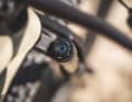 Die Charger3-Dämpfung kombiniert breite Einstellbarkeit mit überschaubarem Setup-Aufwand. Zum Start empfiehlt Rockshox die neutralen Druckstufenpositionen.