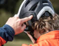 Simple snap fastener for the removable chin guard.