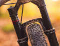 The wide 2.4 Maxxis tyres fill the Rockshox SID well. There is more tyre clearance at the rear for muddy orgies.