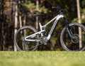 The cheapest aluminium Ekano in the Propain range is 2800 euros cheaper than the entry-level carbon model.