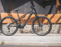 The Cube AMS Hybrid One44 Race costs €4999 and is the cheapest light eMTB with Bosch SX from Cube. Weight specification from the manufacturer: 18.8 kg in size M.