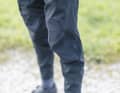 Die Hose bietet ausreichend Platz für Knieschoner