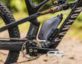 In addition to the regular bottle cage, there is also a special 850 ml Fidlock-based solution for those who are thirsty.