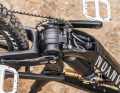 Canyon communicates that the 360 Wh battery is permanently installed, but if necessary it can be removed from most sizes without having to remove the motor.