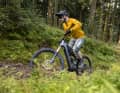 The new No Pogo R7000 is easy to control when climbing.