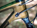 Simple in the shaft: cables and lines run through the frame without rattling. This ensures a discreet look.
