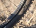 30 Millimeter Innenweite gehören an modernen MTB-Laufrädern inzwischen zum Standard. Auch der Chris King MTN AL30 vertraut auf diese Maße.