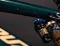 A tool mount sits under the top tube.