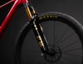 The seat angle is 75 degrees, and the steering angle is 66 degrees (previously 68.3°).