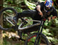 Brachial-Freerider Brage Vestavik auf dem neuen Norco Torrent DH. Wenn das mal gut geht!
