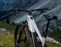The Giants Contact Switch E+ is an electronically controlled wireless dropper seatpost, powered by the e-bike’s main battery and operated via the e-system lever.