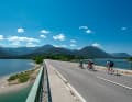 Worthwhile "diversions": the bridge over the Sylvenstein reservoir means a few more kilometres - but what a view!