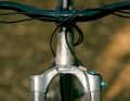 The Bright Upsidedown suspension fork on Neuhaus’s first rideable 32-inch hardtail leaves room for the large wheels.