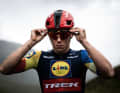 Ride like a pro! Mit den neuen 100% Sonnenbrillen passt zumindest schon mal die Sonnenbrille.