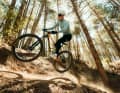 Downhill, the Oiz with 120 millimetres of travel leaves nothing to be desired. 130 mm forks are also permitted, but not in focus.
