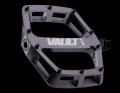 With a length of 112 millimetres and a width of 111 millimetres, the platform of the Vault Max is around 11 per cent larger than the normal Vault.