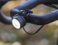Le vélo de gravel Canyon Grizl CF 8 Esc w/Eclips est équipé de série d'un système d'éclairage Lupine.