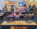 Unverkennbar ein Orange: das Switch 6 Enduro mit Eingelenker-Hinterbau.