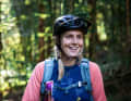 Enduro-As Julia Schaefer-Hofmann hat in den Waldhügeln von Lichtenfels das Mountainbiken gelernt. Damals waren die Pfade noch ruppig und hakelig.