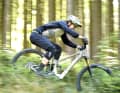 Chasing trail fun - that's what the Pivot Shuttle SL/AM stands for.