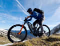 The Bulls Vuca Evo AM2 with Pinion MGU and its rider Andreas Kern in its natural habitat: the Alps.