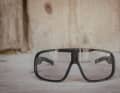 Optical illusion: The frame is continuous behind the pane and interferes with the field of vision