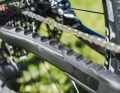 Absolute silence: In addition to the cable integration and the new, optimised cable routing directly via the main pivot points of the rear triangle, the newly developed chain and seat stay protectors are responsible for this.