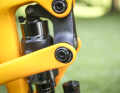 ank Flipchip gives you the choice of wheel size on the CF. The 29er makes the CF an outstanding descender and also offers uphill traction advantages. The handling is no worse, even in tight bends. If you don't necessarily need a 27.5 rear wheel due to very short legs, you'll be better off with the larger wheel.