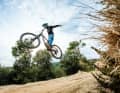 Mit den neuen Jugend-Mountainbikes Propain Tyee YTH und Propain Spindrift YTH kann der Nachwuchs problemlos in die Luft gehen.