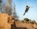 Hoch die Hände, Wochenende: Dirtjumps, Pumptracks und Skateparks sind perfekte Spielplätze für die Freizeit. Wir zeigen sieben passende Bikes.