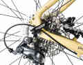 Avec dérailleur Shimano...