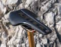 The flat design with an indicated centre channel is intended to provide a large contact surface and good relief