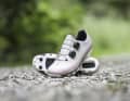 The chic Quoc Gran Tourer XC is no newcomer to gravel riding and has already won us over on many a gravel dance floor