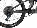 The rear is also made of carbon fibre. This saves weight. The Radon Jab is one of the lightest enduro bikes on the market. This gives the bike a wide range of uses.