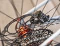 The Magura brake, with its four pistons and thick rotor, provides the expected level of braking performance even with a heavy rider or a heavy load.
